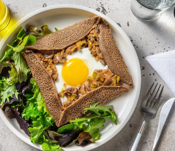 Breakfast, lunch & dinner: 21.90 £