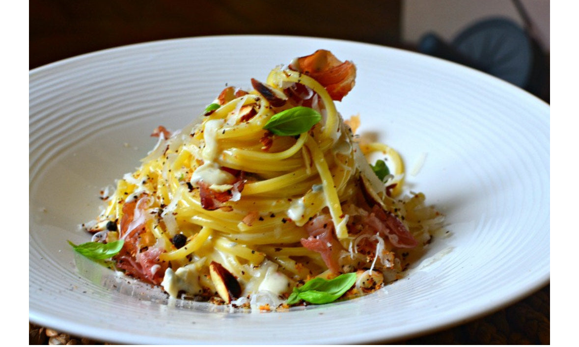 Lunch & Dinner 18.90 £